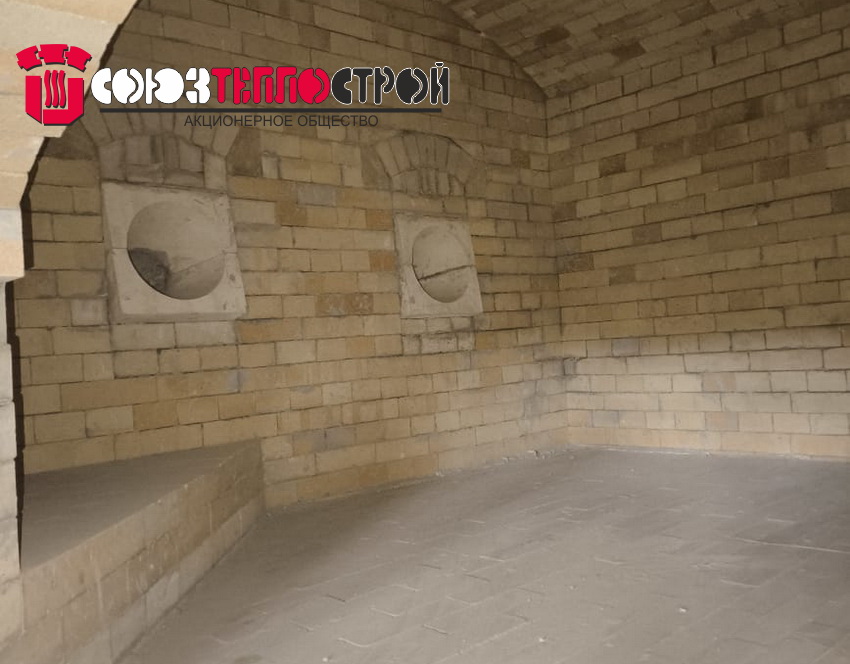 Огнеупорная футеровка рабочего пространства двухкамерной нагревательной печи Капитальный ремонт двухкамерной нагревательной печи кузнечного производства