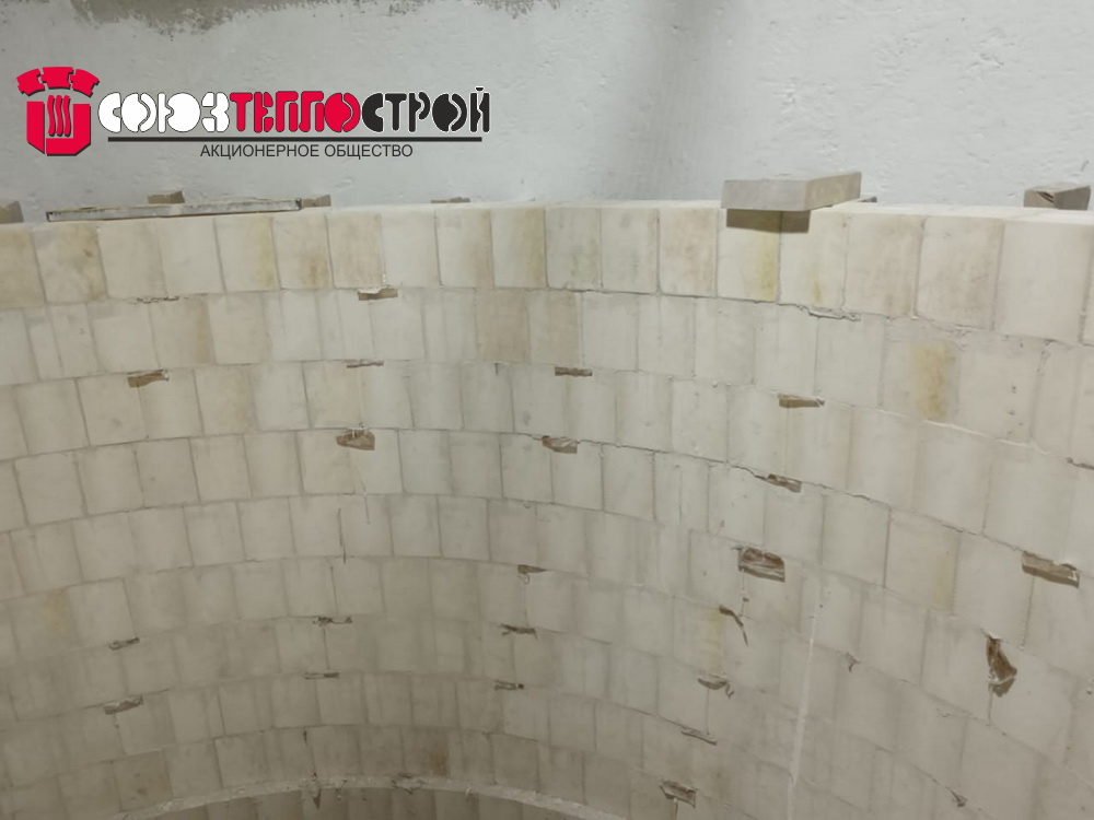 Остановочный капитальный ремонт футеровки реактора вторичного риформинга R-1202 и котла-утилизатора Е-1208 установки М-450 Остановочный капитальный ремонт футеровки реактора вторичного риформинга R-1202 и котла-утилизатора Е-1208 установки М-450